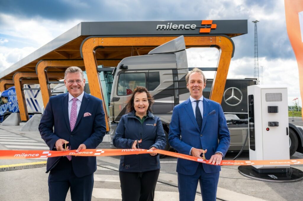 milence site opening
